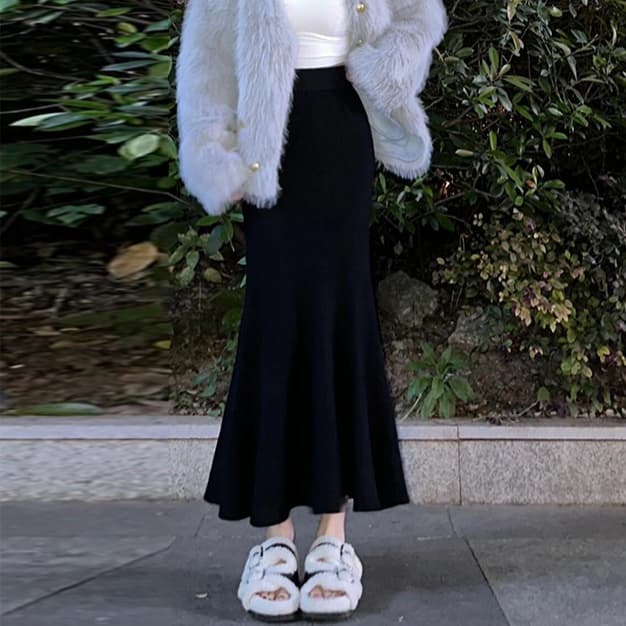 黒 スカート たっぷりシルエット美ライン ロングフレアスカート