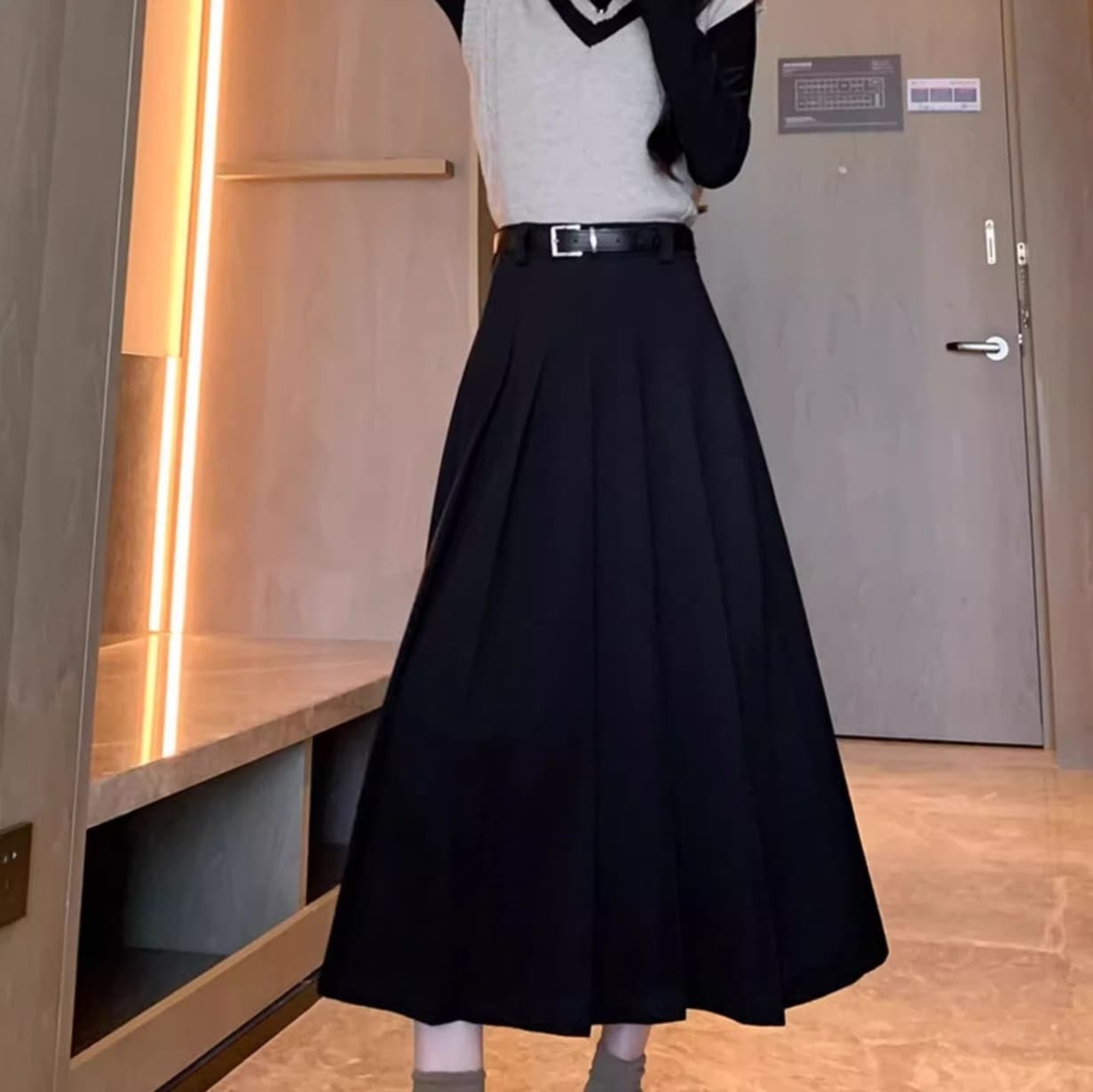黒 スカート ベーシックプリーツロングスカート