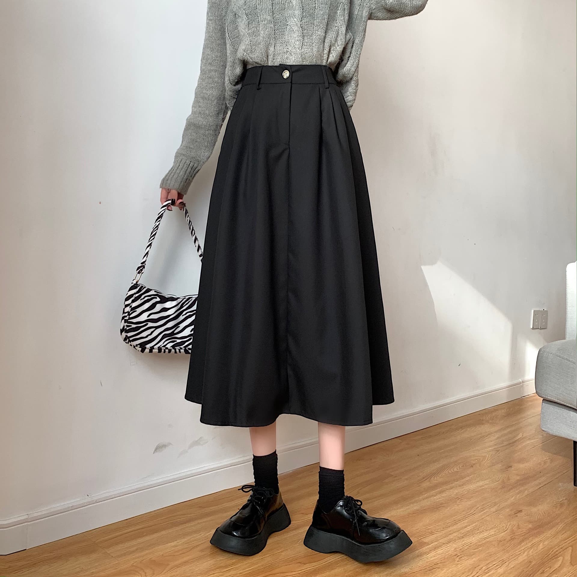 黒 スカート ゆったりプリーツミディスカート