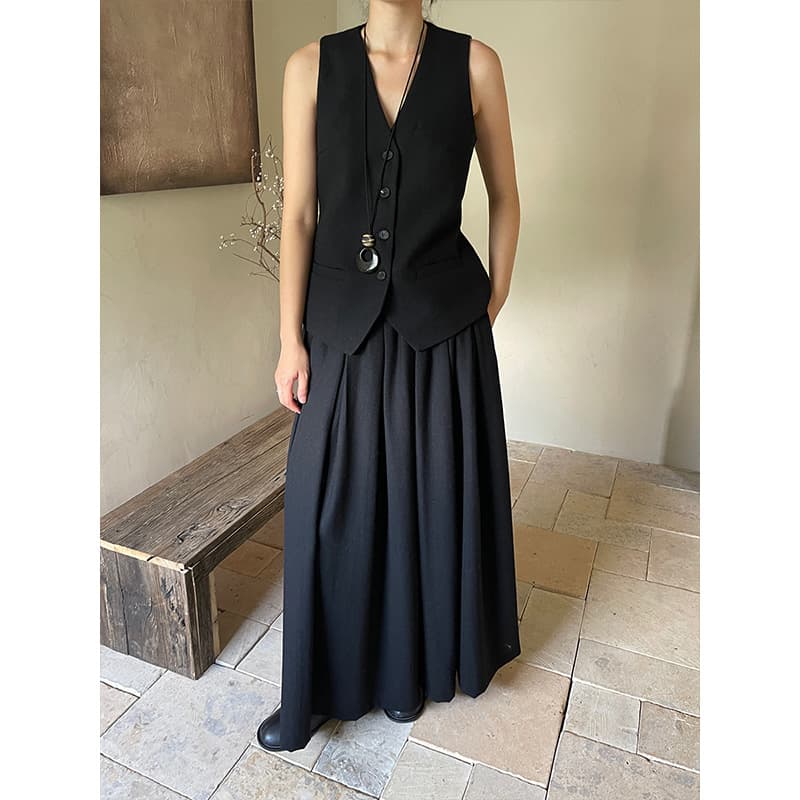 黒 スカート 大人のゆったりベスト付きスカート