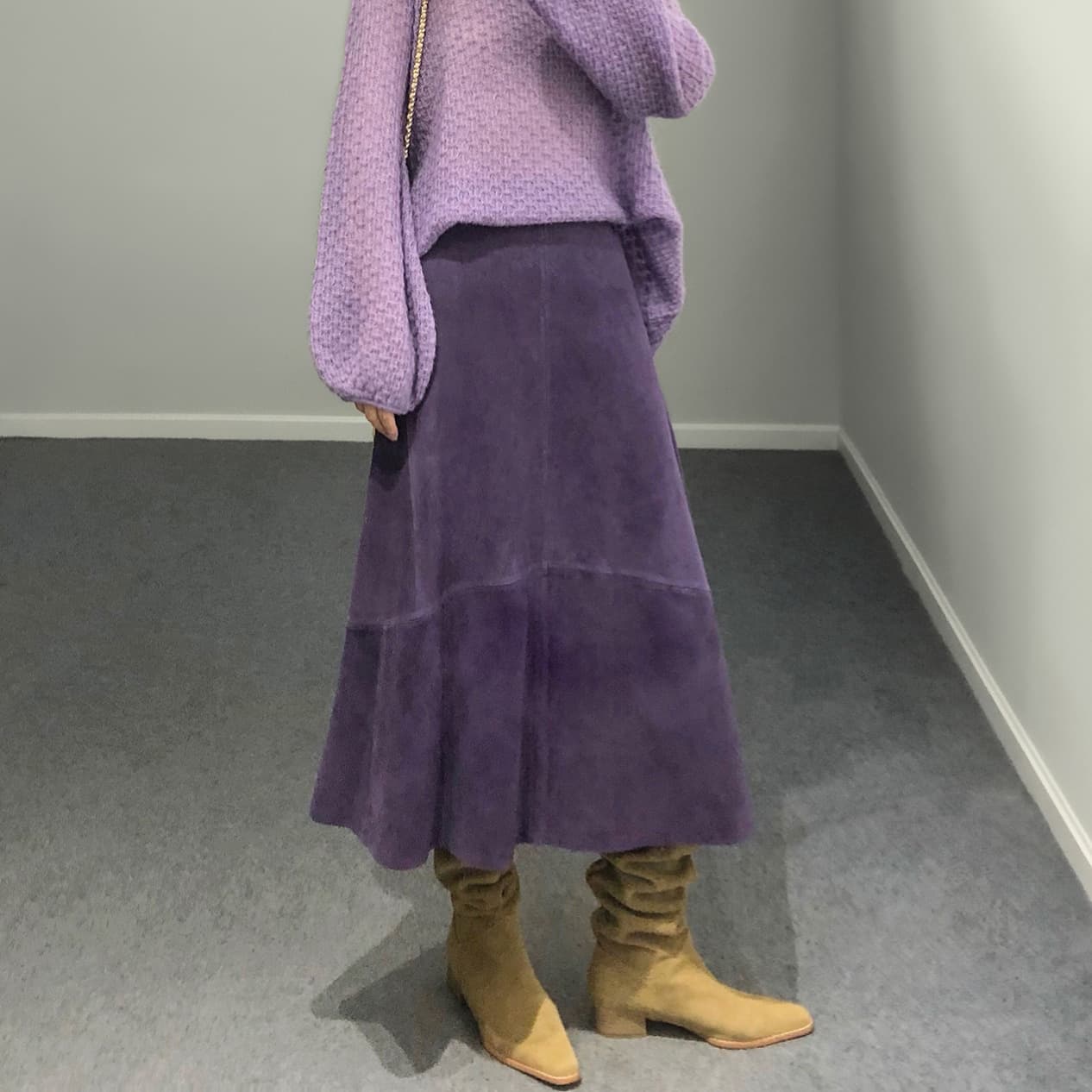 黒 スカート 優美なフレアラインレザースカート