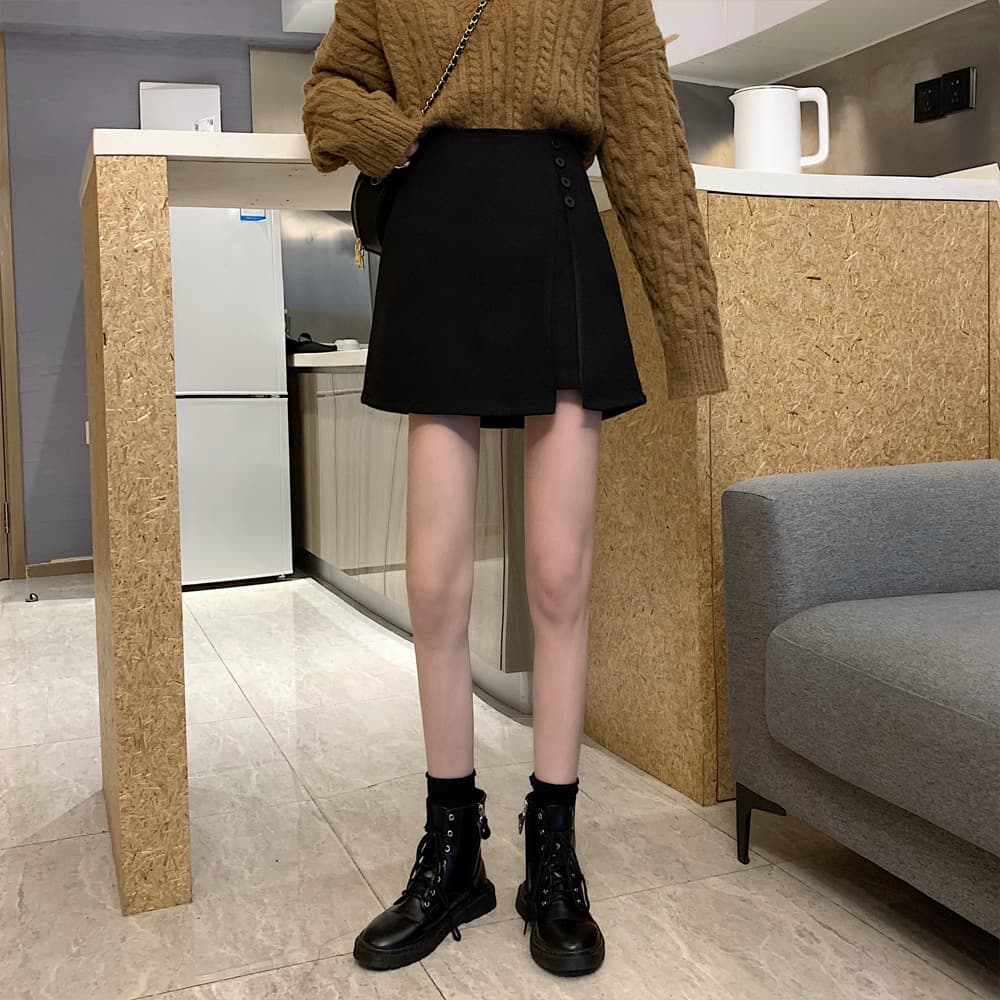 黒 スカート ボタン付き台形フレアミニスカート