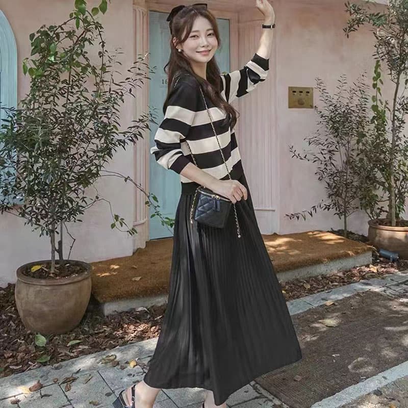 黒 スカート プリーツデザイン ロング丈フレアスカート
