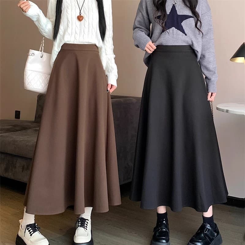 黒 スカート なめらか素材Aラインロングスカート