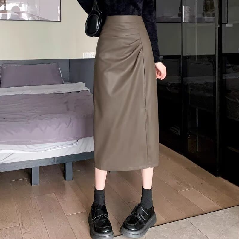 黒 スカート 合皮スリットとろみロングスカート
