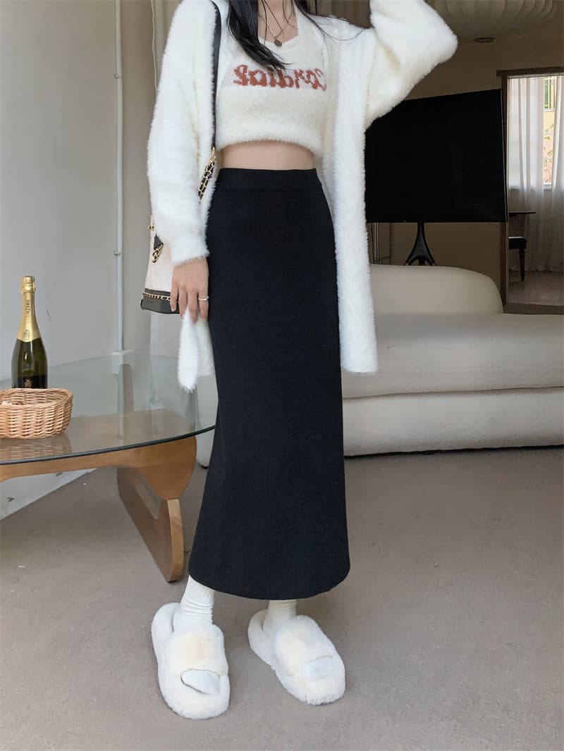 黒 スカート すっきりシンプルロングスカート