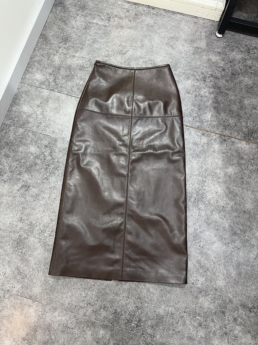 黒 スカート しなやかレザースカート